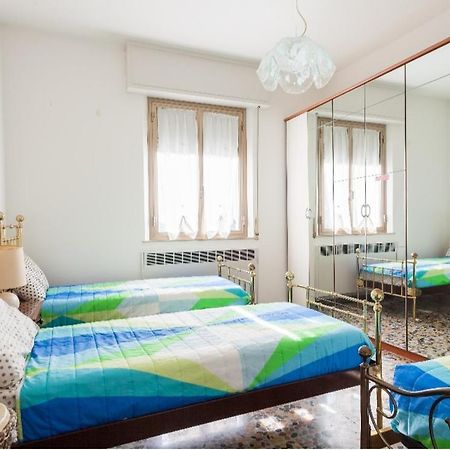 Ampio Appartamento Luminoso Quinto Piano Ascensore Μπολόνια Εξωτερικό φωτογραφία